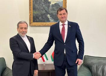 Iran, Belarus Sign Cooperation Document, Pledge Closer Ties During Minsk Visit